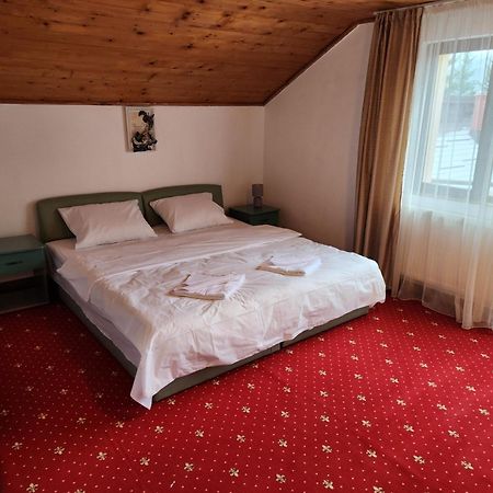 Holiday Houses Sinaia Luaran gambar